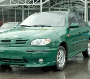 зеленый chevrolet lanos